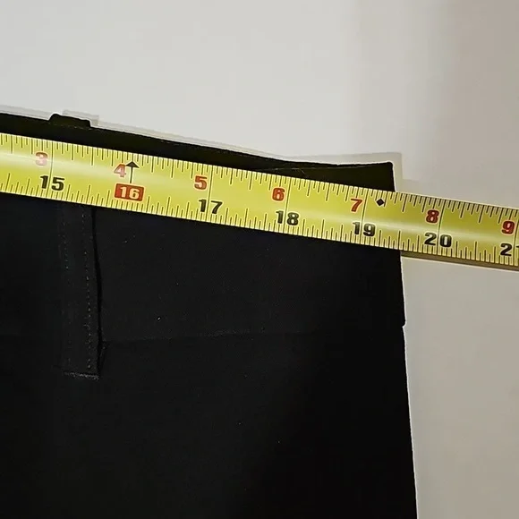 Style&co Woman crop pants Sz 16W black cuffed wide leg Stretch casual Travel - Picture 6 of 10